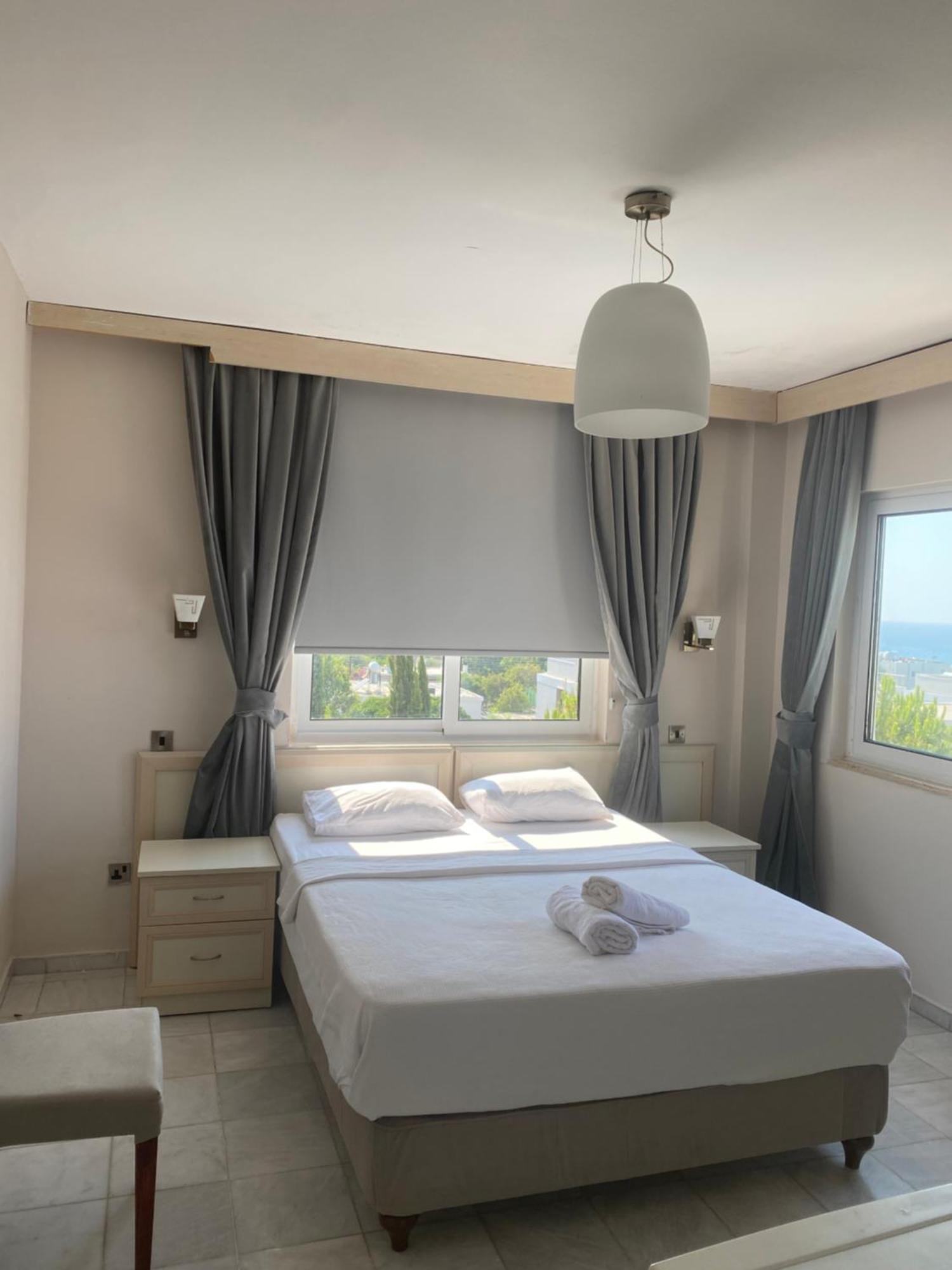 The Prince Inn Hotel & Villas Agios Georgios  Εξωτερικό φωτογραφία